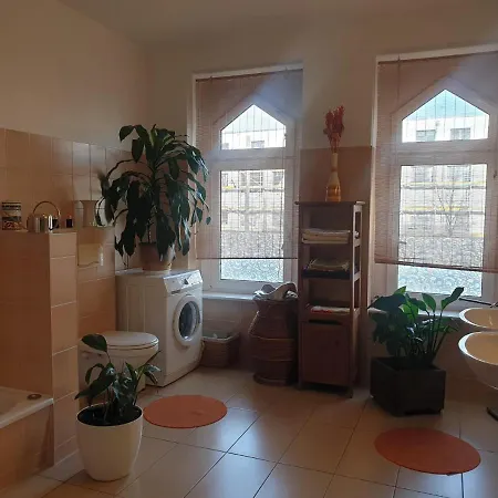 Ferienwohnung In Sudost Fur 6 Personen Apartamento Leipzig