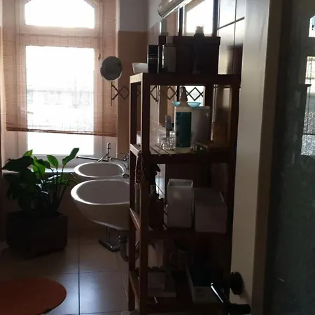 Ferienwohnung In Sudost Fur 6 Personen Appartement *