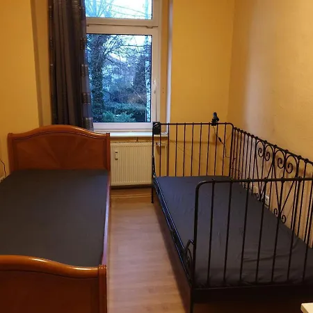 Appartement Ferienwohnung In Sudost Fur 6 Personen Leipzig